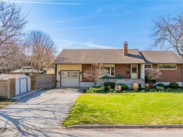 6596 Huggins St, Niagara Falls, ON L2J 1H4