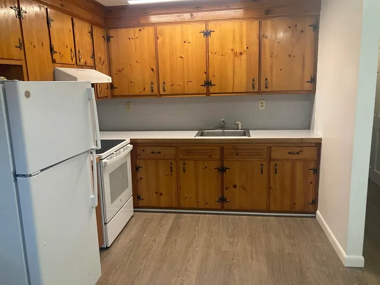 14 Victoria Cir — Photo 14
