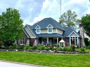 1801 Fieldstone Dr, Quincy, IL 62305