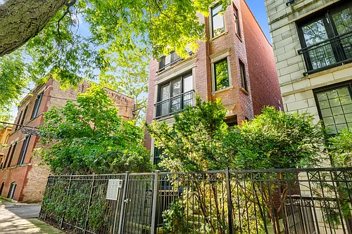 2115 W Crystal St #2 Photo 1