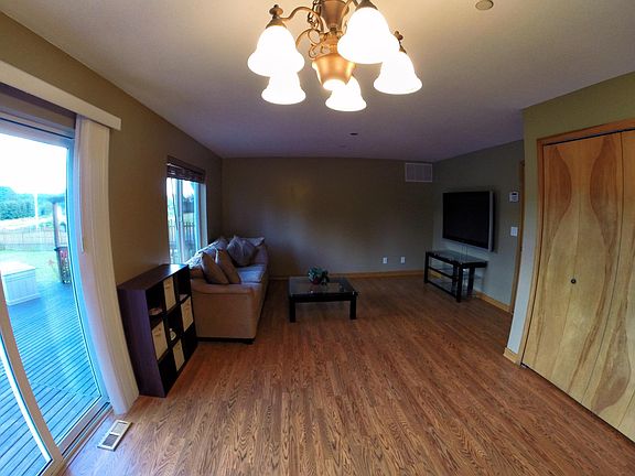 4th image of 5506 320th Ave NE