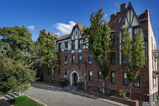 2nd image of 140 Broadway APT 3E
