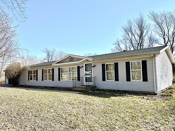 4th image of 50005 Circle Dr