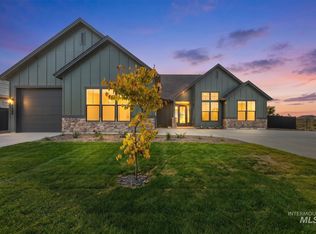 7689 W Flathead Lakes St, Eagle, ID 83616
