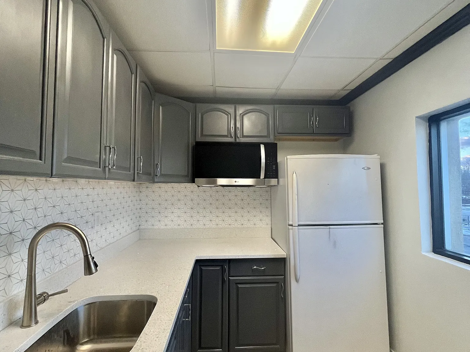 137-135 Sunrise Highway - Suite B-1 — Photo 3