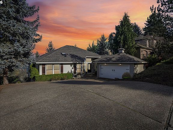2nd image of 19760 Wildwood Dr
