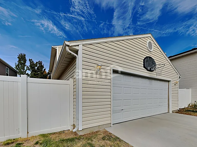 9517 W Shelborne Dr — Photo 20