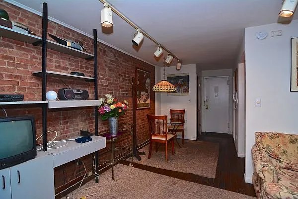 Rented by Citi Habitats | media 20