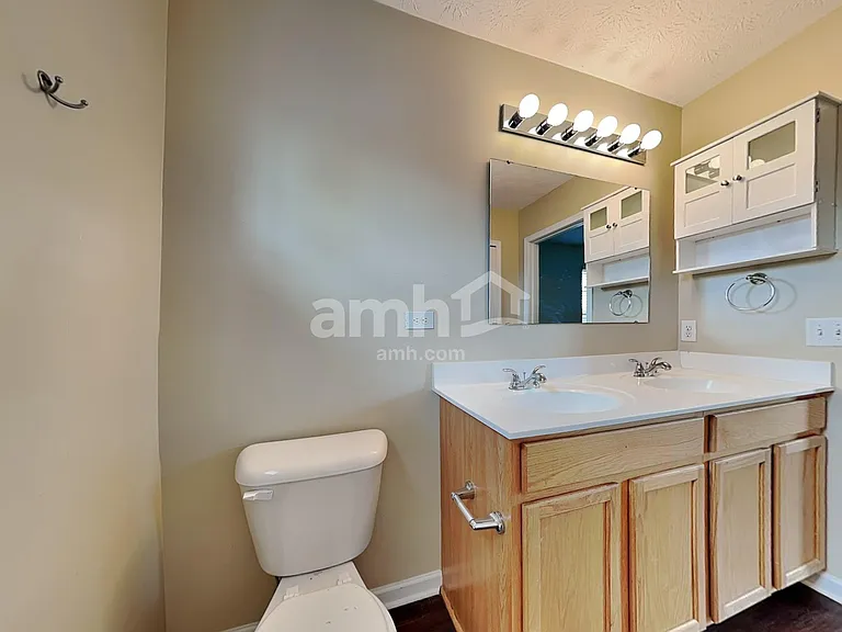 45 Haverstraw Pl — Photo 13