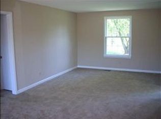 422 Helton Dr, Clarksville, TN 37042