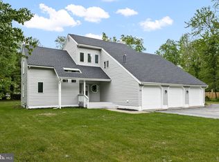 234 Twin Lakes Dr, Mantua, NJ 08051