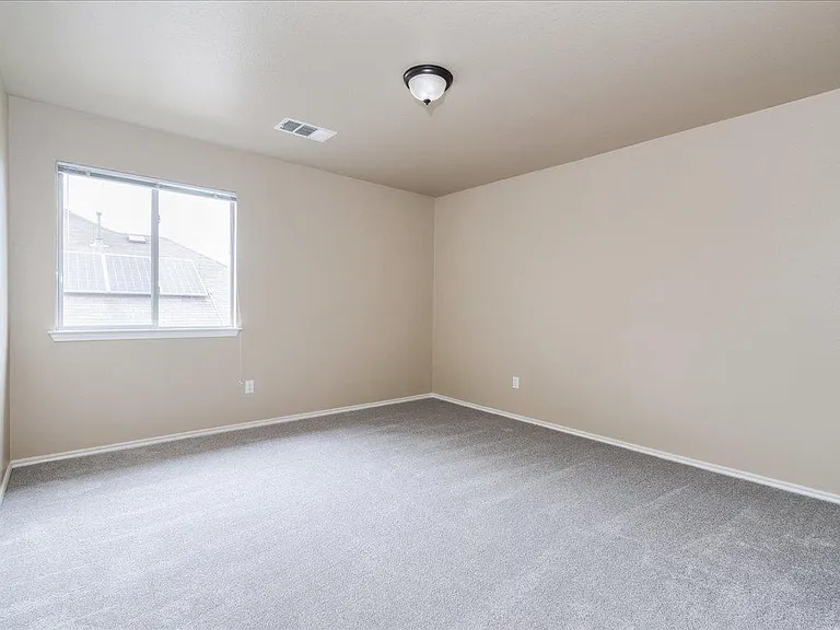1501 Sweet Leaf Ln — Photo 29