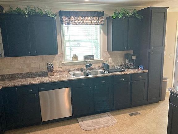 3rd image of 31436 Riverview Rd