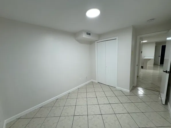 122 Central Avenue image 8 of 11