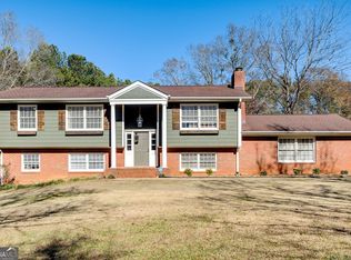 1041 Cooper Ln, Rutledge, GA 30663