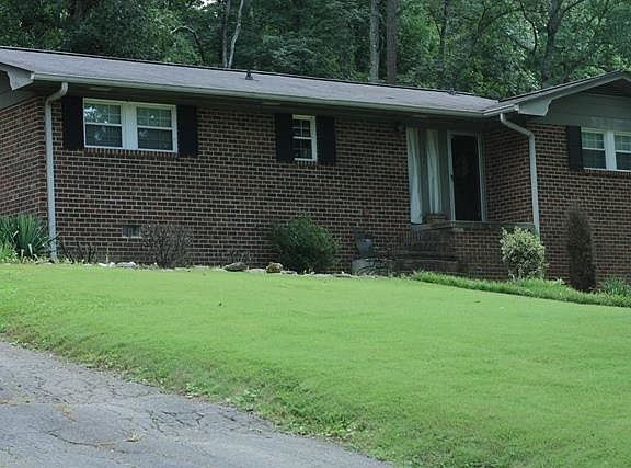 4th image of 3626 Woodcrest Cir NW