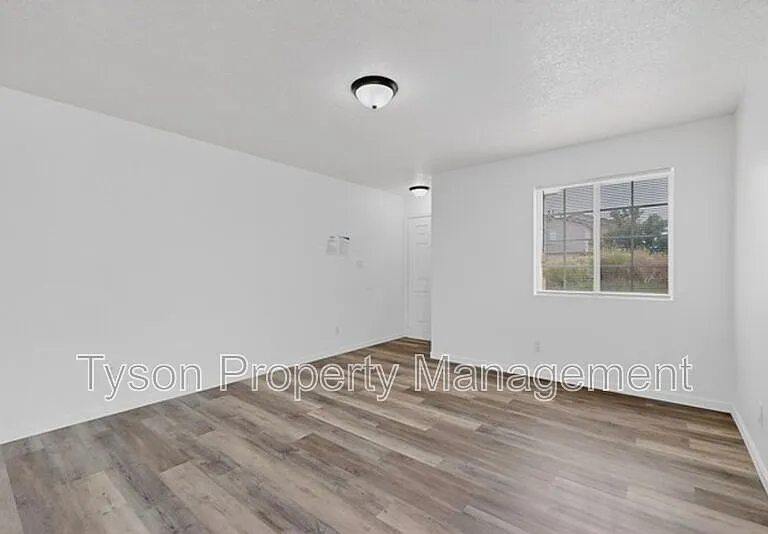10339 Vendaval Ave NW — Photo 4