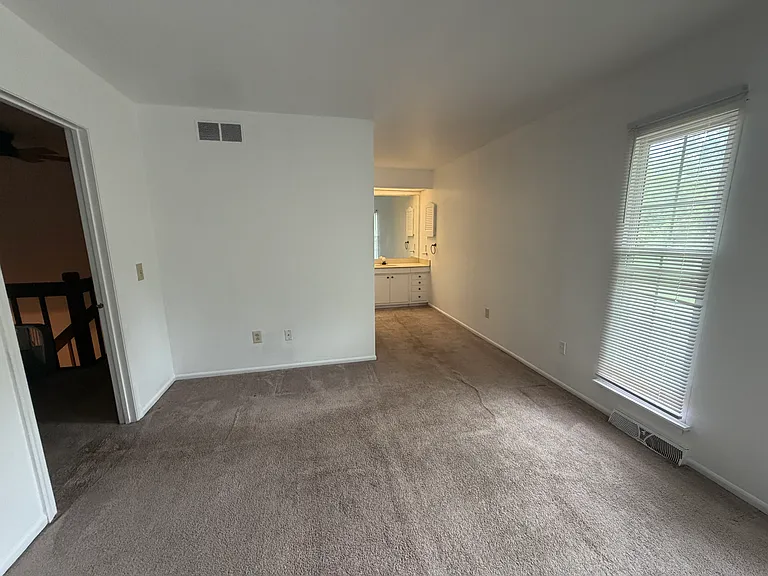 203C E Montcastle Dr — Photo 11