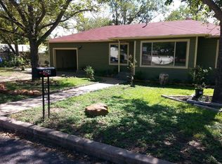 404 W Centre St, Fredericksburg, TX 78624