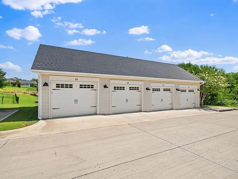 322 Woodside Trl — Photo 10