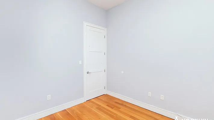 Rented by Nooklyn NYC LLC | media 32