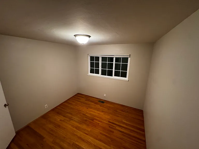 2131 Fernvale Dr — Photo 9