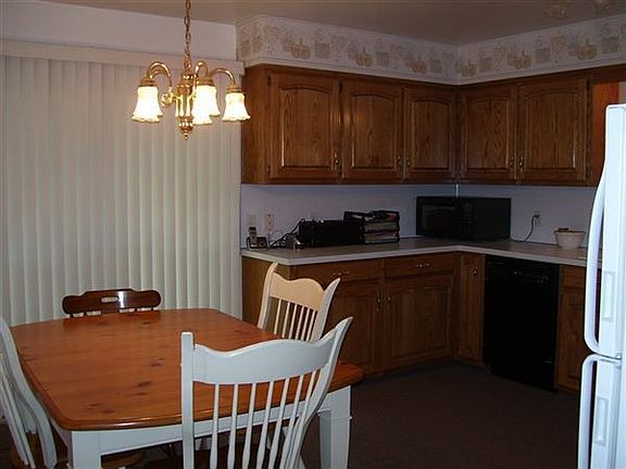 4119_ivanrest_kitchen1