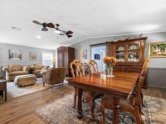4th image of 7056 SE Birchwood Ln
