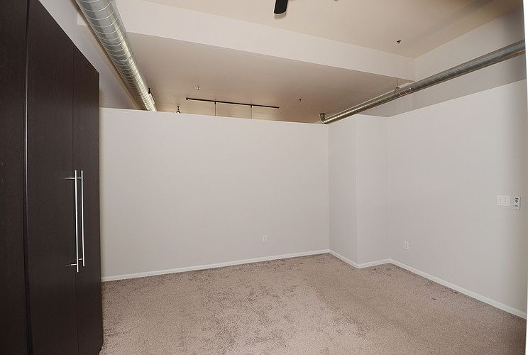 1st image of 1924 N Hubbard St APT 212