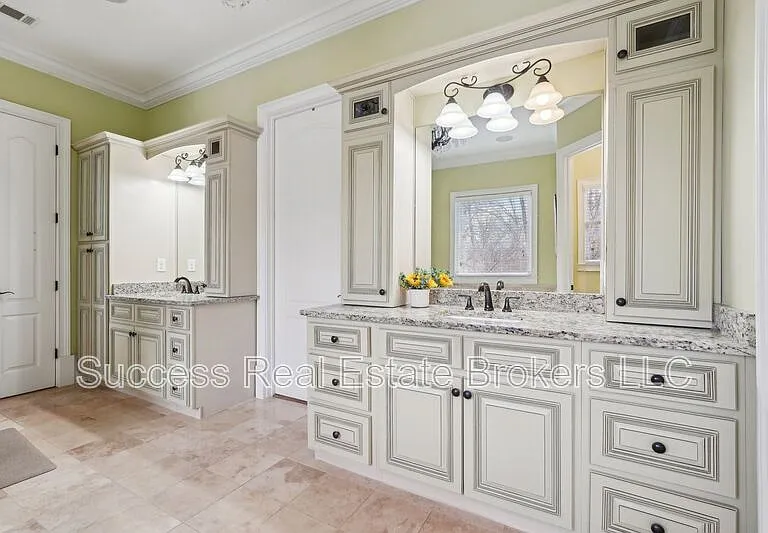 343 Summer Garden Dr — Photo 48