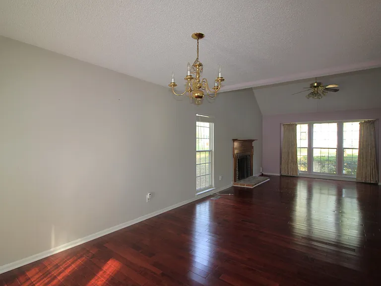 108 Foscoe Ln — Photo 35