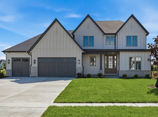 1033 Emerald Dr, Naperville, IL 60563