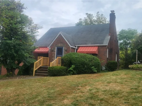 304 Patricia Dr, Ellwood City, PA 16117