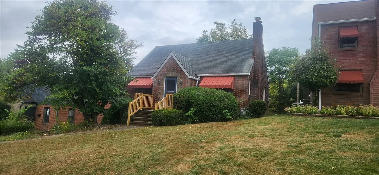 304 Patricia Dr photo 1