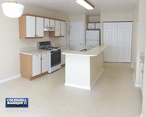 4th image of 868 Victoria Dr