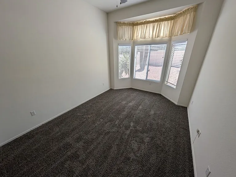 10113 Crescent Creek Dr — Photo 20