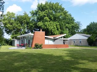 2702 Crystal Dr, Indianapolis, IN 46222