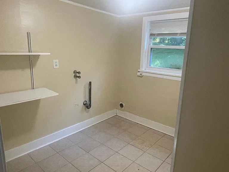 87 Kent St — Photo 14