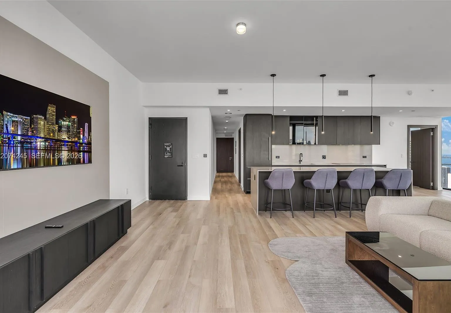 2 bed, 2.5 bath, 2450 sqft, $13,500 — Photo 2
