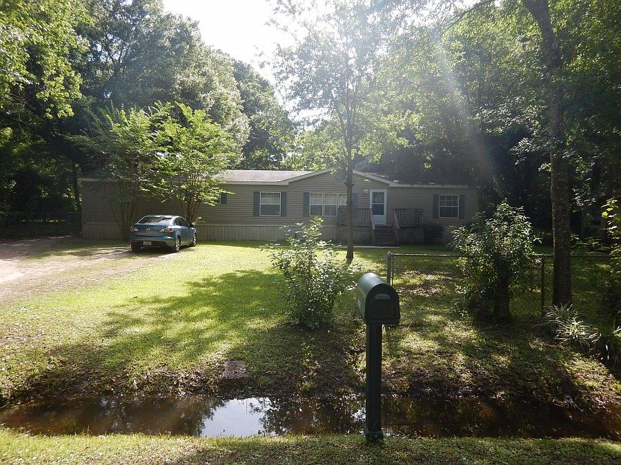 1st image of 1165 Comanche St