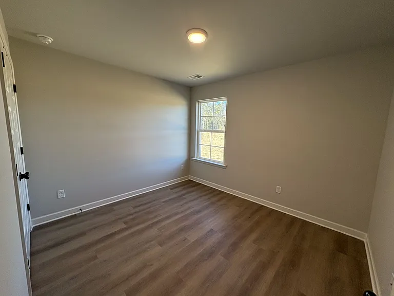 8712 Clark Ave — Photo 10