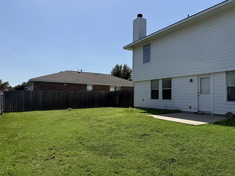 3703 Holden Ct — Photo 12