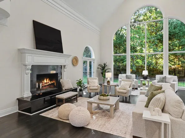 6603 Braeburn Pkwy, Bethesda, MD 20817