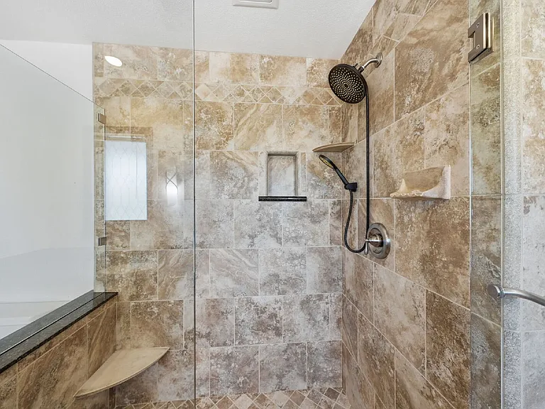 1484 Saint Andrews Dr — Photo 24
