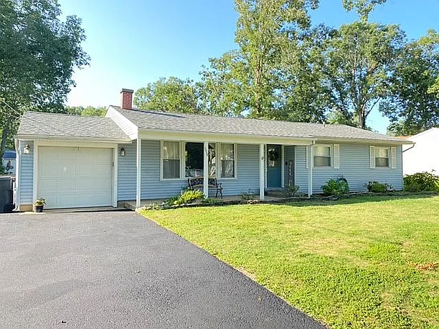 1018 Yellowbank Rd photo 1