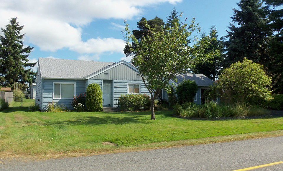 1st image of 840 SE 4th Ave