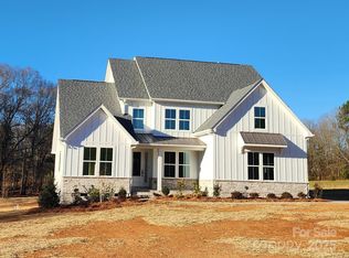 5020 Carolina North Dr, Gastonia, NC 28056