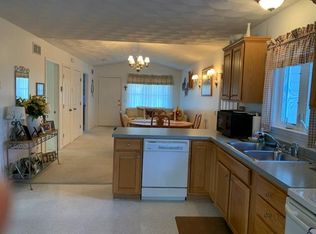 14 Pond View Dr, West Warwick, RI 02893