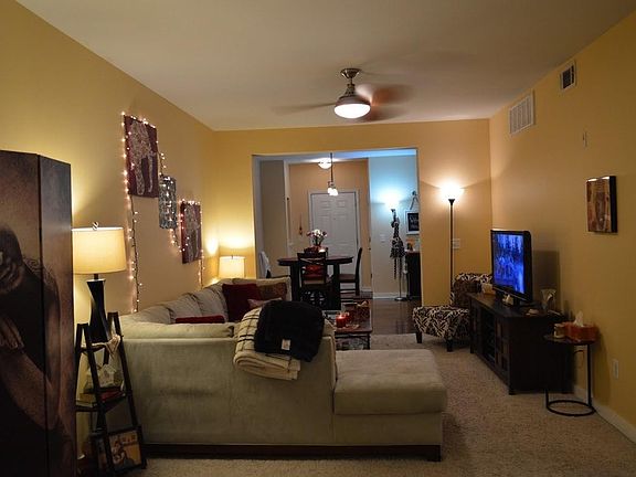 3rd image of 401 20th St S Unit 205