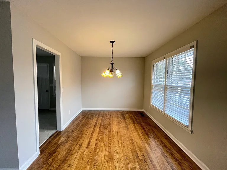 615 Austin Dr NW — Photo 4